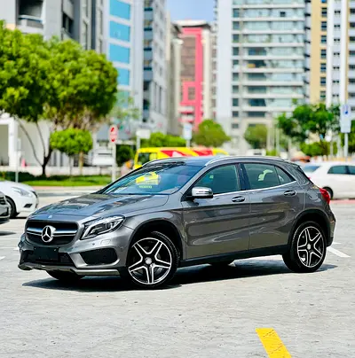 2017 Mercedes-Benz GLA 250 4MATIC - GCC Specs