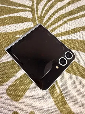 Samsung z flip 6