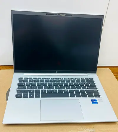 HP ELITEBOOK 840 G10 (Details in Description)