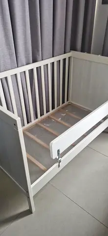 Baby crib