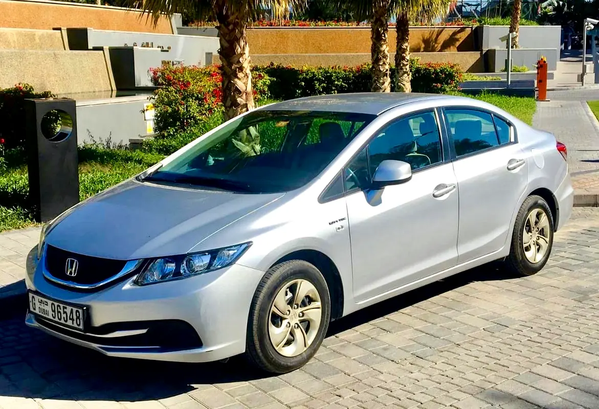 Honda Civic 2016 — photo 1 of 12