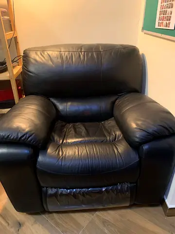 Home Center Black Leather Recliner Armchair - Comfortable Single Seater