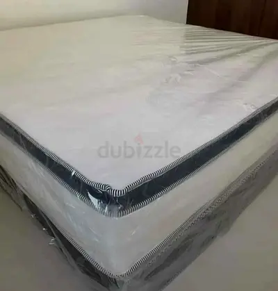 180x200cm King size pillow top mattress.  Same day delivery available