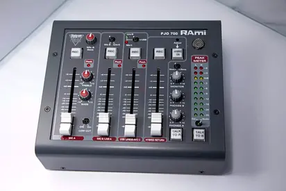 Compact 4-Channel Audio Mixer / Recorder - RAMi PJO 700 still in cartoon not used , for podcast