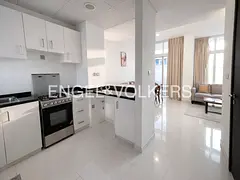 Single Row | Vacant | Family Community
