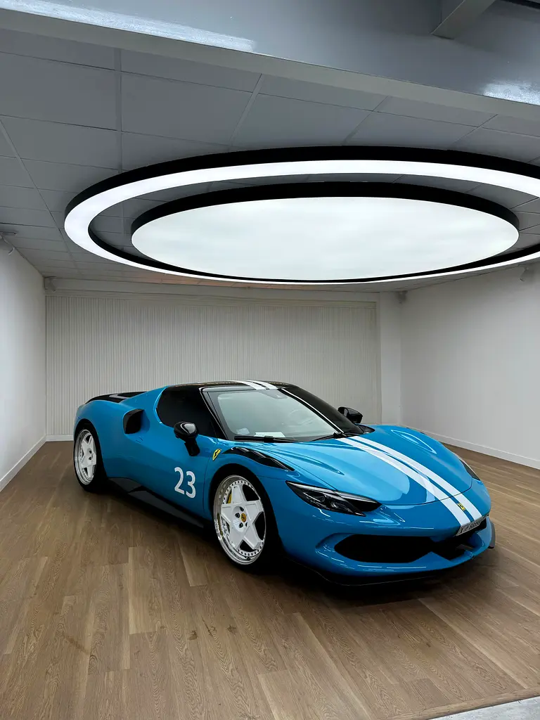 Ferrari 296 GTB 2023 — photo 1 of 8