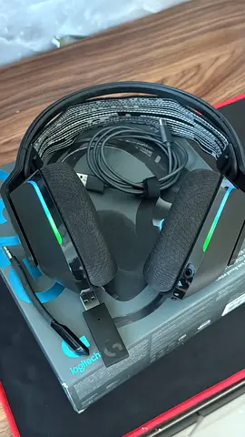 🎧🔥 Logitech G733 LIGHTSPEED Wireless Gaming Headset – Lightweight  Powerful 🔥🎧