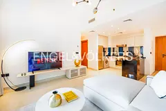 Palm &amp; Sea View | Huge Balcony | Luxurious