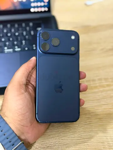 IPHONE 17 PRO MAX 256GB BLUE SIM LOCKED