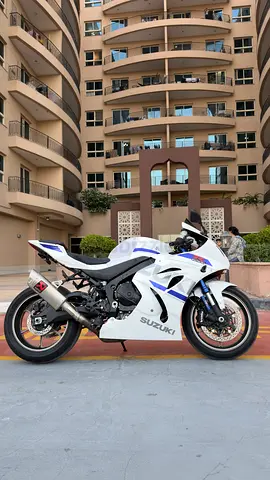 Suzuki GSXR 1000 R, 2021 Japanese specs