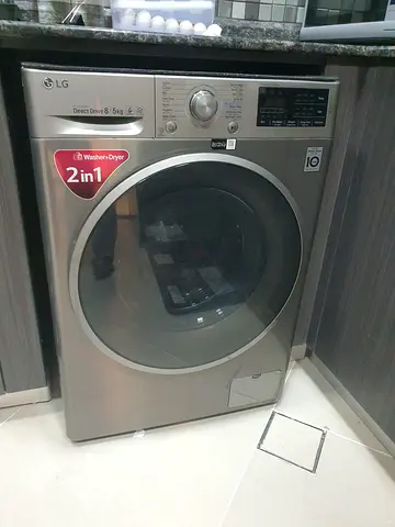 LG 2in1 Front Load Washing Machine 8/5kg - Good Working Condition