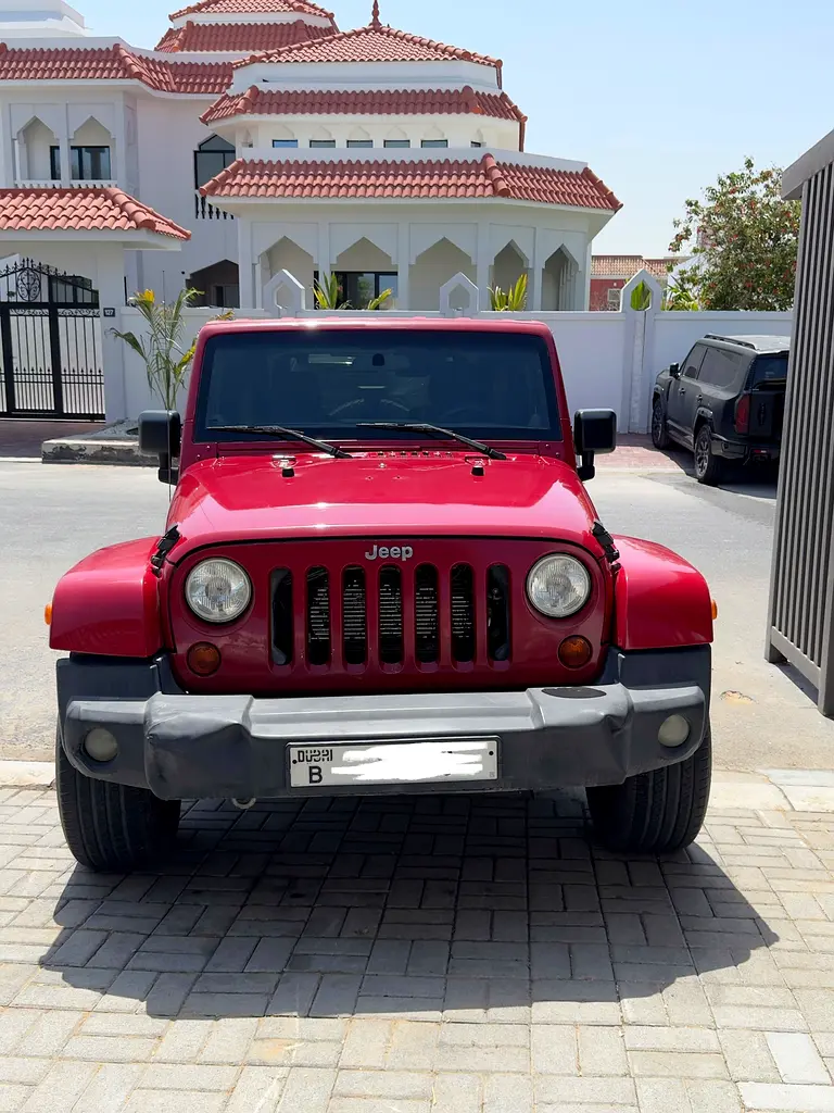 Jeep Wrangler 2012 — photo 1 of 4