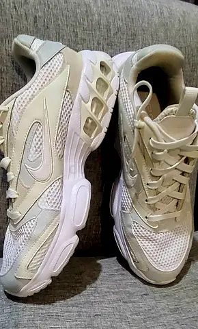 Lightweight White Mens Sneakers, Gently Used