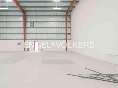 Vacant | Storage | 18KW | High Ceiling