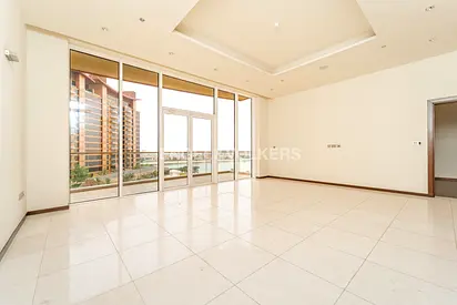 Direct Beach Access | Mid Floor | Vacant Now