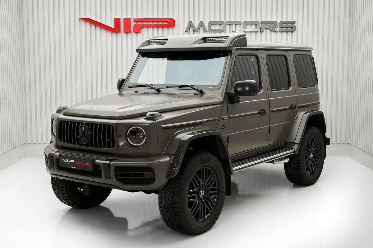 Mercedes-Benz G-Class 2023 — photo 1 of 14