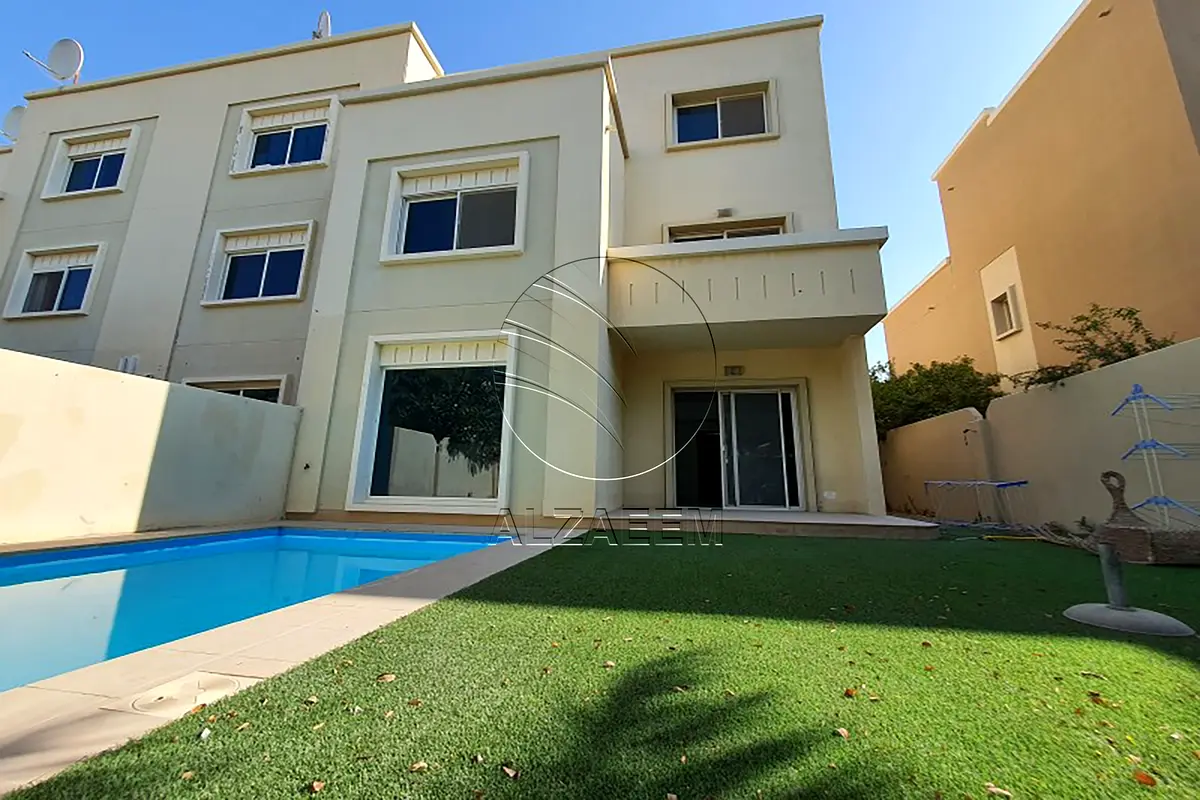 √Upto 3 Payments! Vacant + Hot Deal! Private Pool√