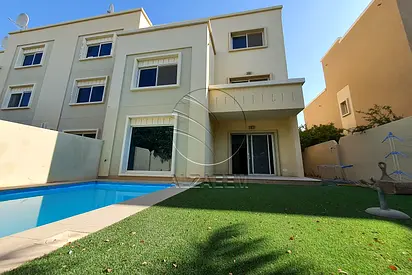 √Upto 3 Payments! Vacant + Hot Deal! Private Pool√