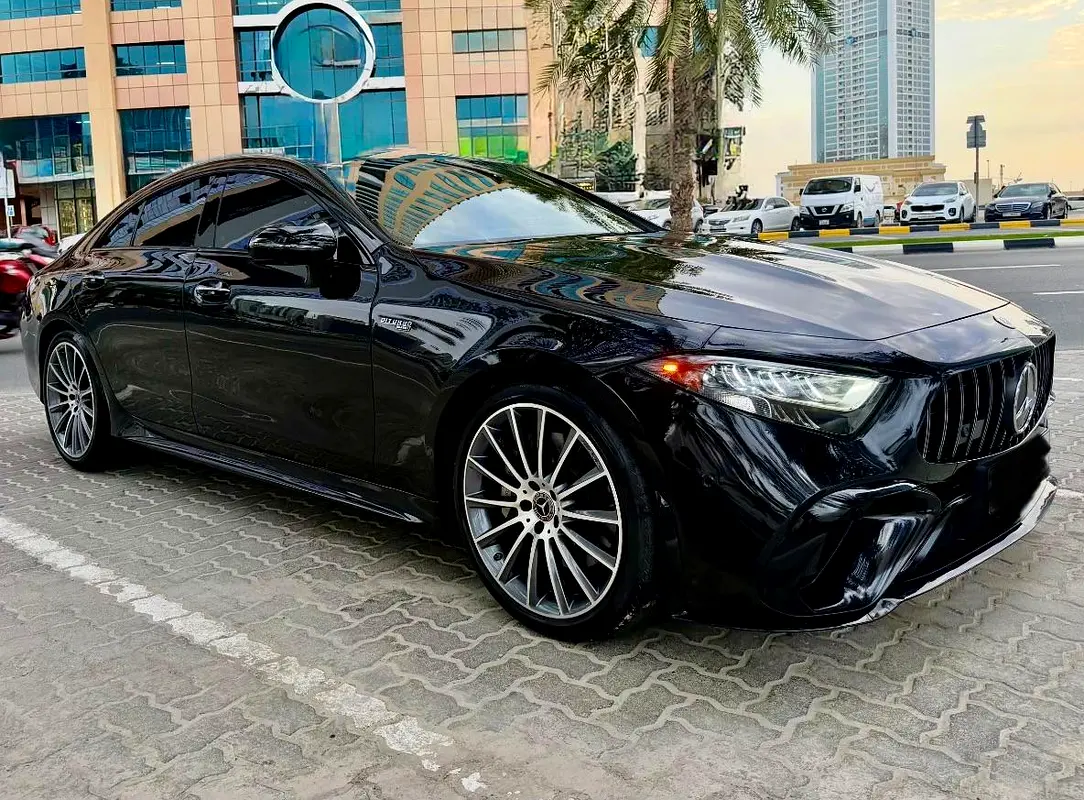 Mercedes-Benz CLS-Class 2023 — photo 1 of 12