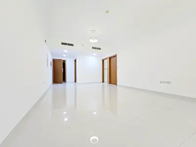 WELL MAINTAINED | SPACIOUS | PRIME LOCATION