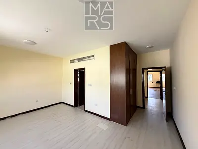 Spacious 5BR Villa for Rent in Al Barashi