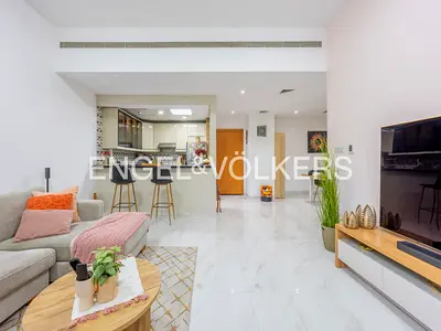 Fully Upgraded | Unfurnished | Chiller Free