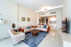 Vacant l Large Layout l Modern