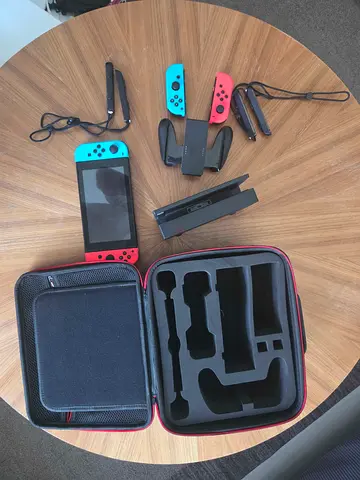 Nintendo Switch Bundle Excellent Condition + Accessories