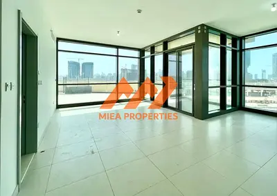 No Commission | 3 Bed +M | Balcony Canal View