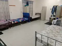 BED SPACE AVAILABLE IN SHABIYA 11