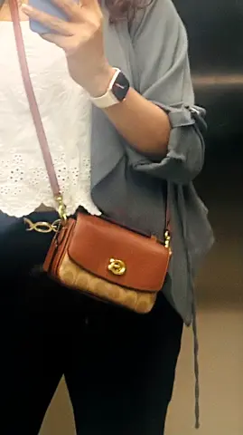Coach sling bag ( Original )