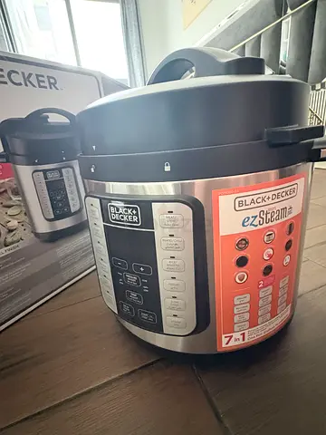 Black+Decker 7-in-1 Electric Multi Cooker / Pressure Cooker - Good Condition