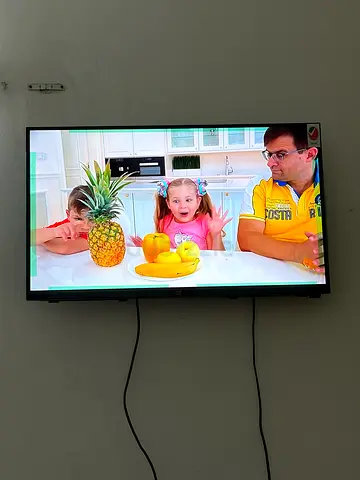 One plus 32 LED TV - Good Working Condition