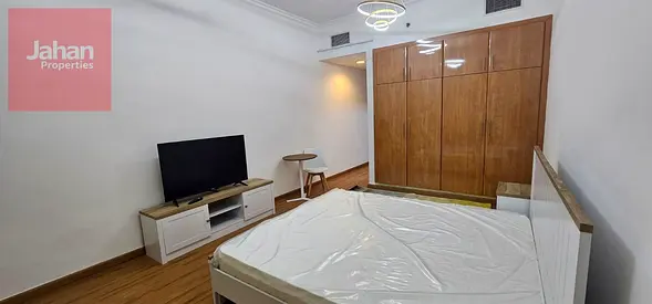 Luxury Studio | Full Marina & Sea View | Next to Metro | JLT