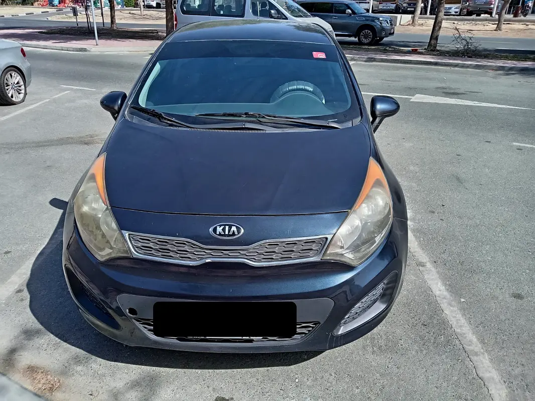 Kia Rio 2017 — photo 1 of 5