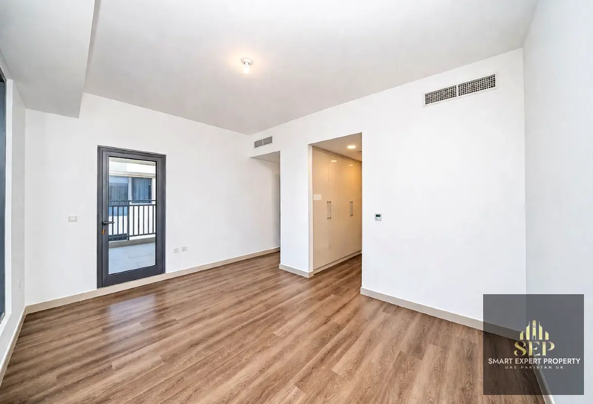 Huge 5BR | Great Investment | Gated Community