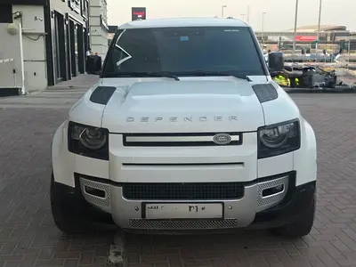 Land Rover Defender 110 SE P400 2023 - GCC Specs - Pristine Condition