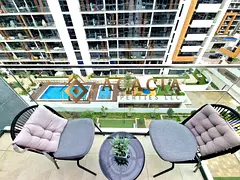Spacious 1 Bedroom Apt I Large Balcony I Pool View