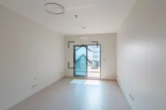 Vacant | Unfurnished | 4 Cheques