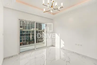 Ready to move in | Mid Floor | Unique Layout