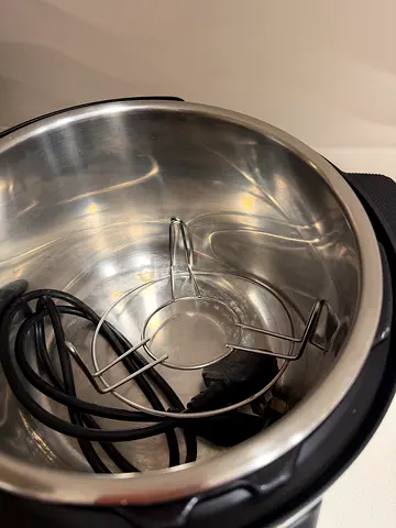 Nutricook Smart Pot 9-in-1 Electric Pressure Cooker – 6