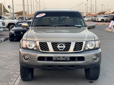 نيسان بترول سوبر سفاري Nissan Patrol Safari Super Safari 2021 - GCC Specs - Pristine Condition