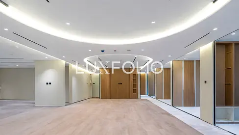 Luxury Fitout | SZR, Lake View | High Floor