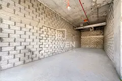 Prime Location and Genuine Resale Retail