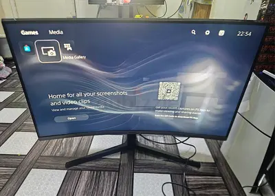 SAMSUNG LED CURVE 32 INCH MONITOR FOR SALE