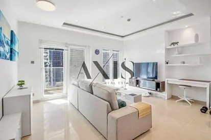 Premium unit | Vacant | New furniture