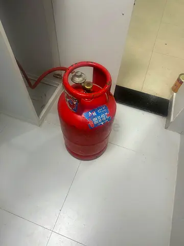 Gas cylinder