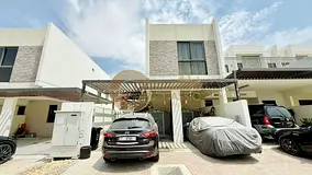 R2EM | Extended &amp; Upgraded | Premium Family Home