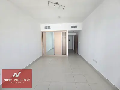 غرفة نوم واحدة مطلة على المسبح | صالة الألعاب الرياضية والساونا | ديون ريزيدنسي JVC