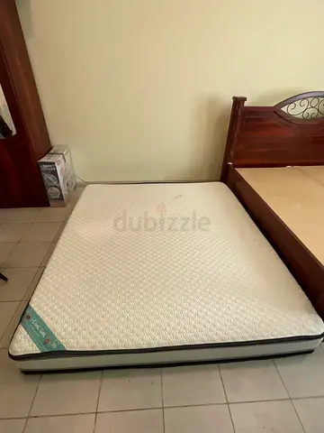 I-COOL GEL No-Turn Mattress - Single/Small (Good Condition)- King Size matters 180 x 200 cm Home box
